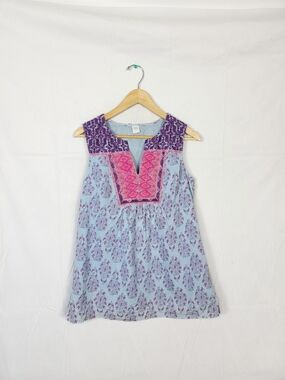 Women's Medium Rikshaw Design Sleeveless Embroidered Tunic